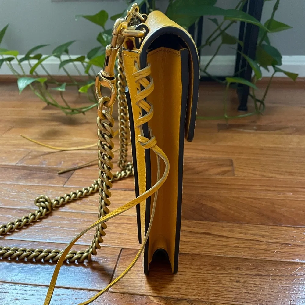 Gucci Animalier Yellow Shoulder Bag - Picture 5 of 15